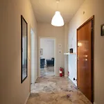 Trilocale Crocifissa Di Rosa F&l Brescia