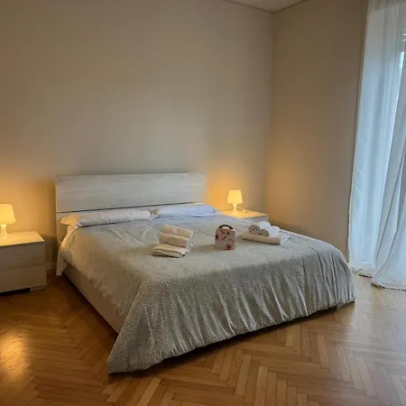 Appartement Trilocale Crocifissa Di Rosa F&l *