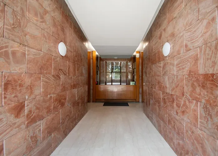 Trilocale Crocifissa Di Rosa F&l アパート ブレシア