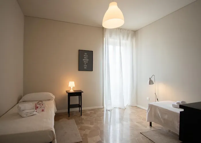 Trilocale Crocifissa Di Rosa F&l Brescia