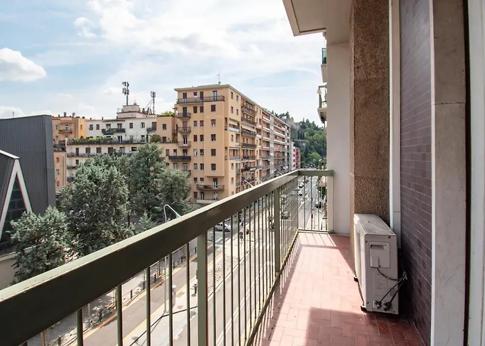 Trilocale Crocifissa Di Rosa F&l * Brescia