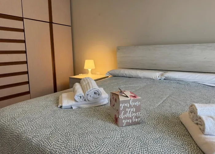 Trilocale Crocifissa Di Rosa F&l * Brescia