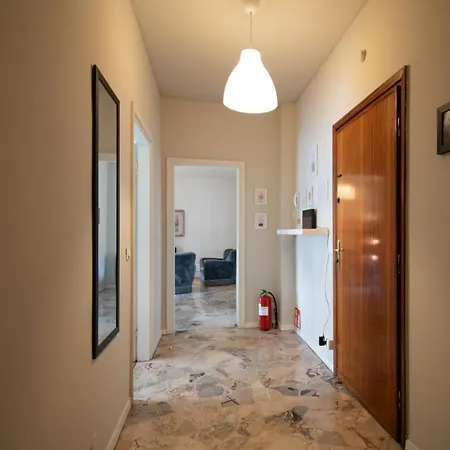 Trilocale Crocifissa Di Rosa F&l Brescia