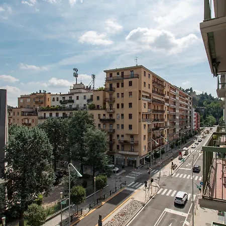 Trilocale Crocifissa Di Rosa F&l Brescia